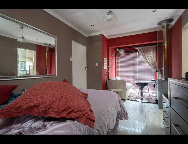 3 BEDROOM FREESTANDING FOR SALE IN MARLBORO GARDENS